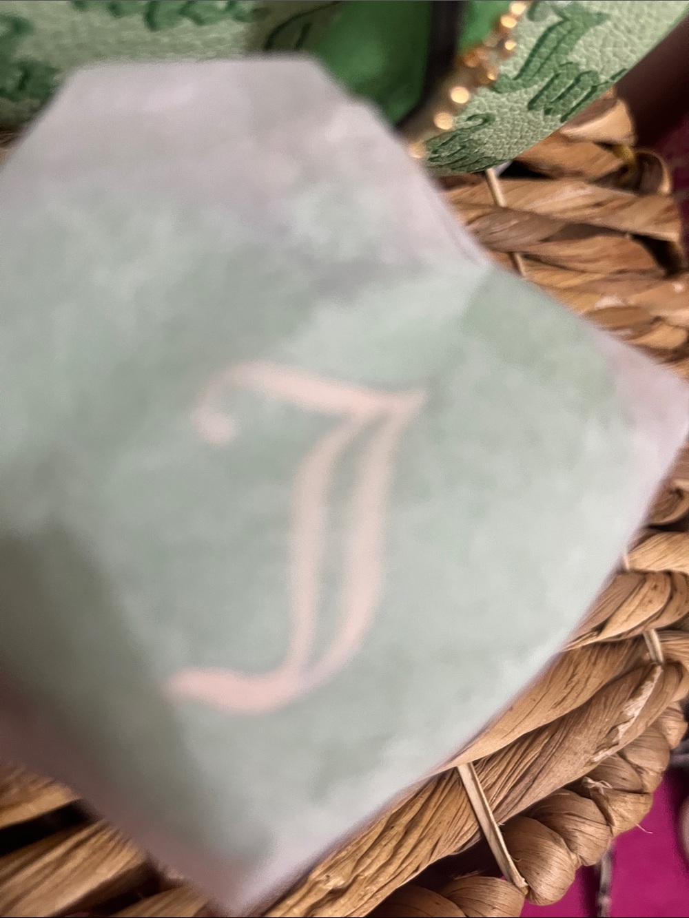🔴 Juicy Couture Mint Green Logo Barrel Satchel with Heart Charm! HTF! Rare! 🔥 - Picture 11 of 14